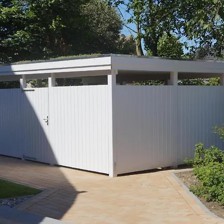 Buesumer Reethus 1 3 ビューズム